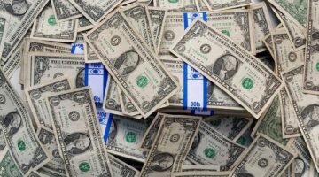 Finance: Jak správně investovat své peníze – rady a tipy