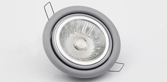 Jak správně aplikovat hnojivo na trávník