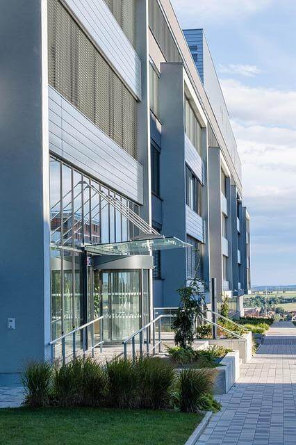 Jak vybrat firmu na novostavbu