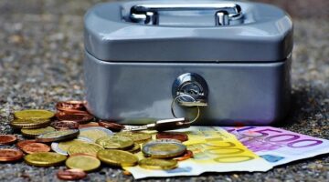 Finance: Jak správně investovat a šetřit
